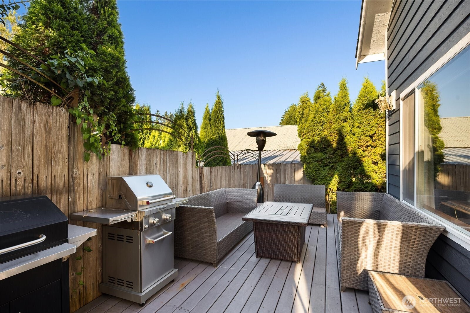 12011 N Lakeshore Drive