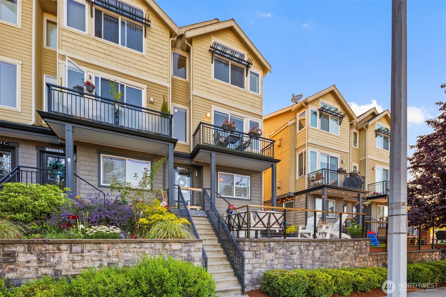 1609 California Avenue SW Unit: A