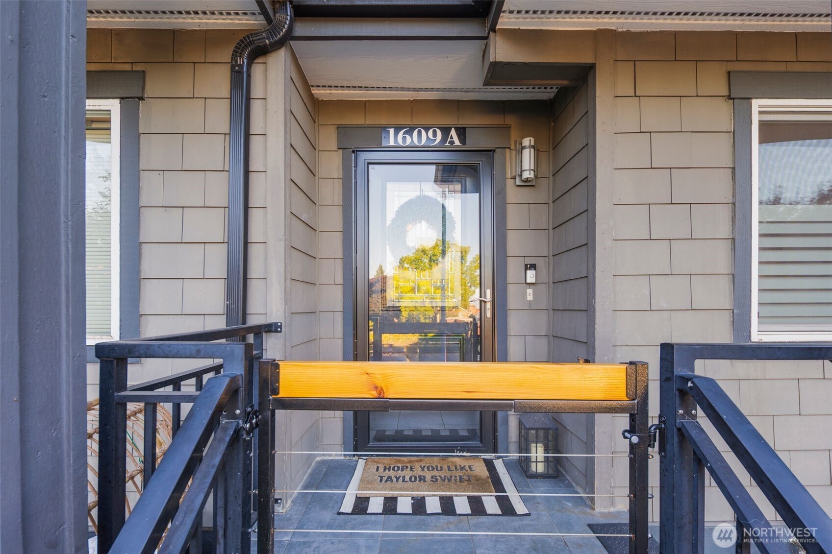 1609 California Avenue SW Unit: A