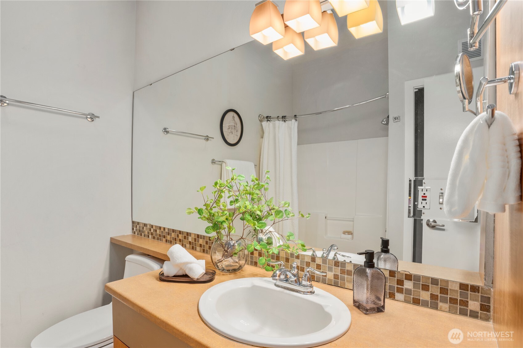 511 7th Avenue Unit: 103
