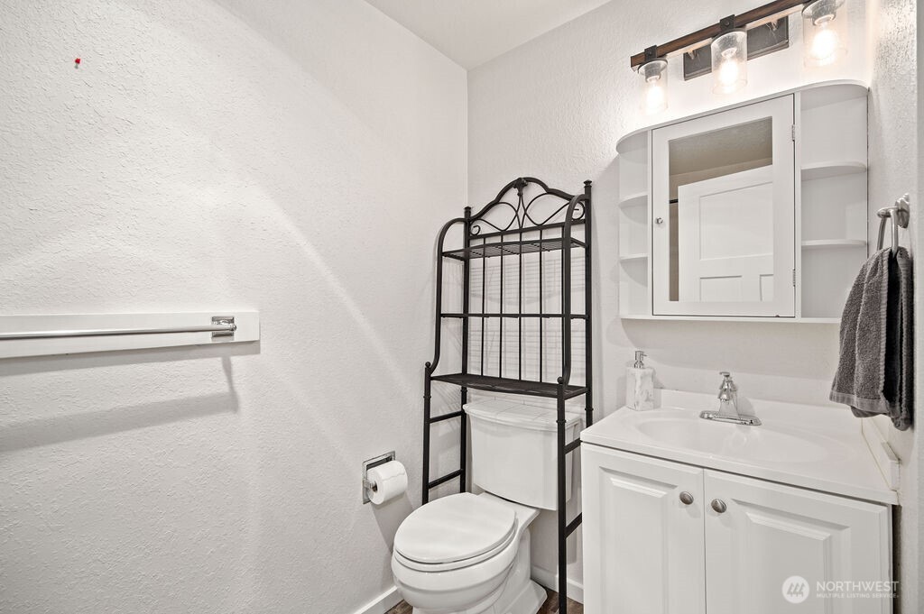 132 Summit Avenue N Unit: C1