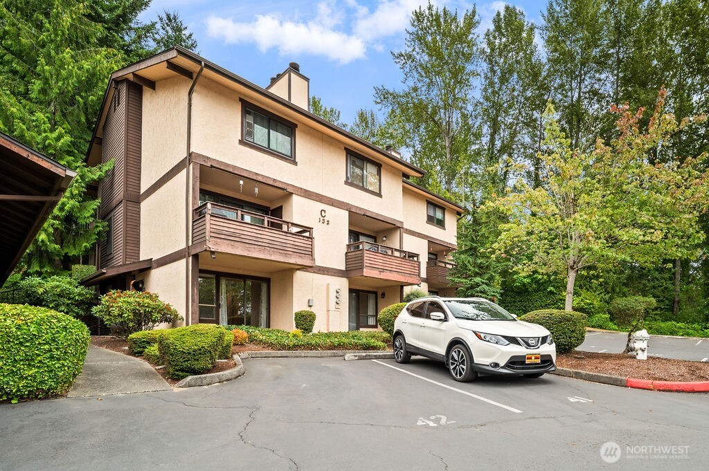 132 Summit Avenue N Unit: C1