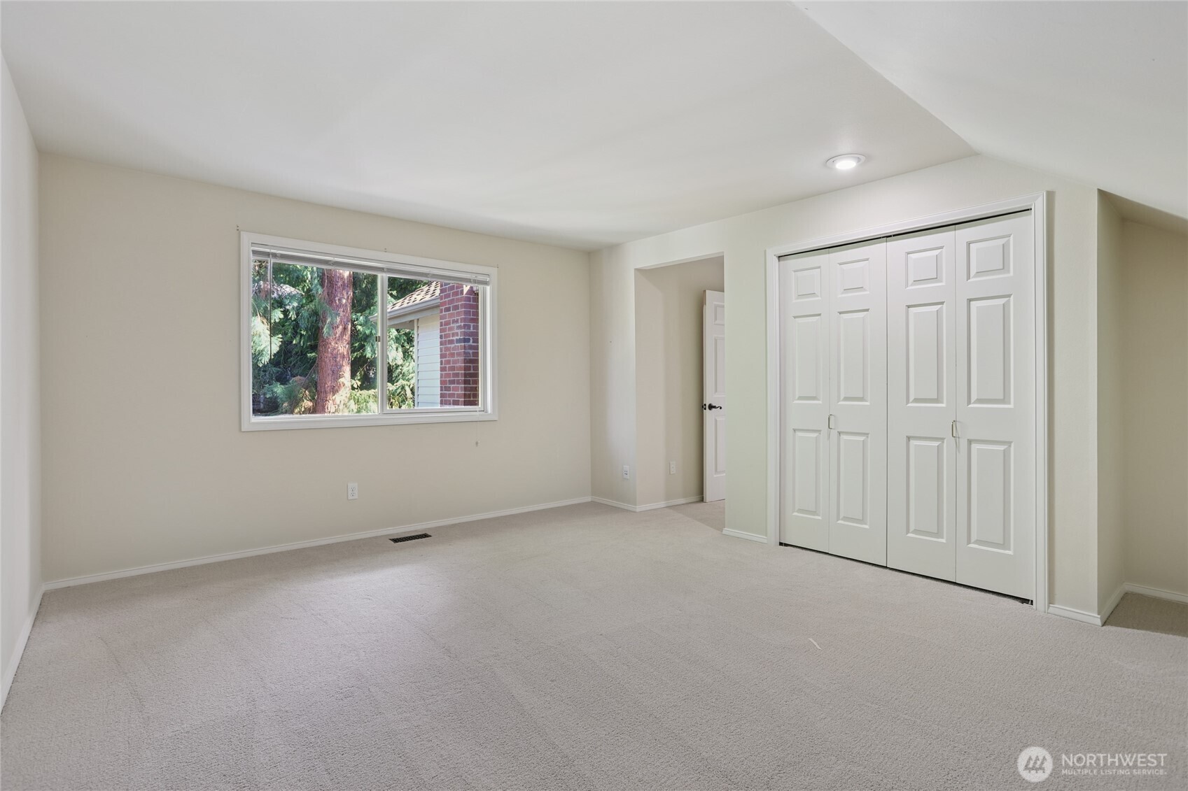 10406 NE 151st Place