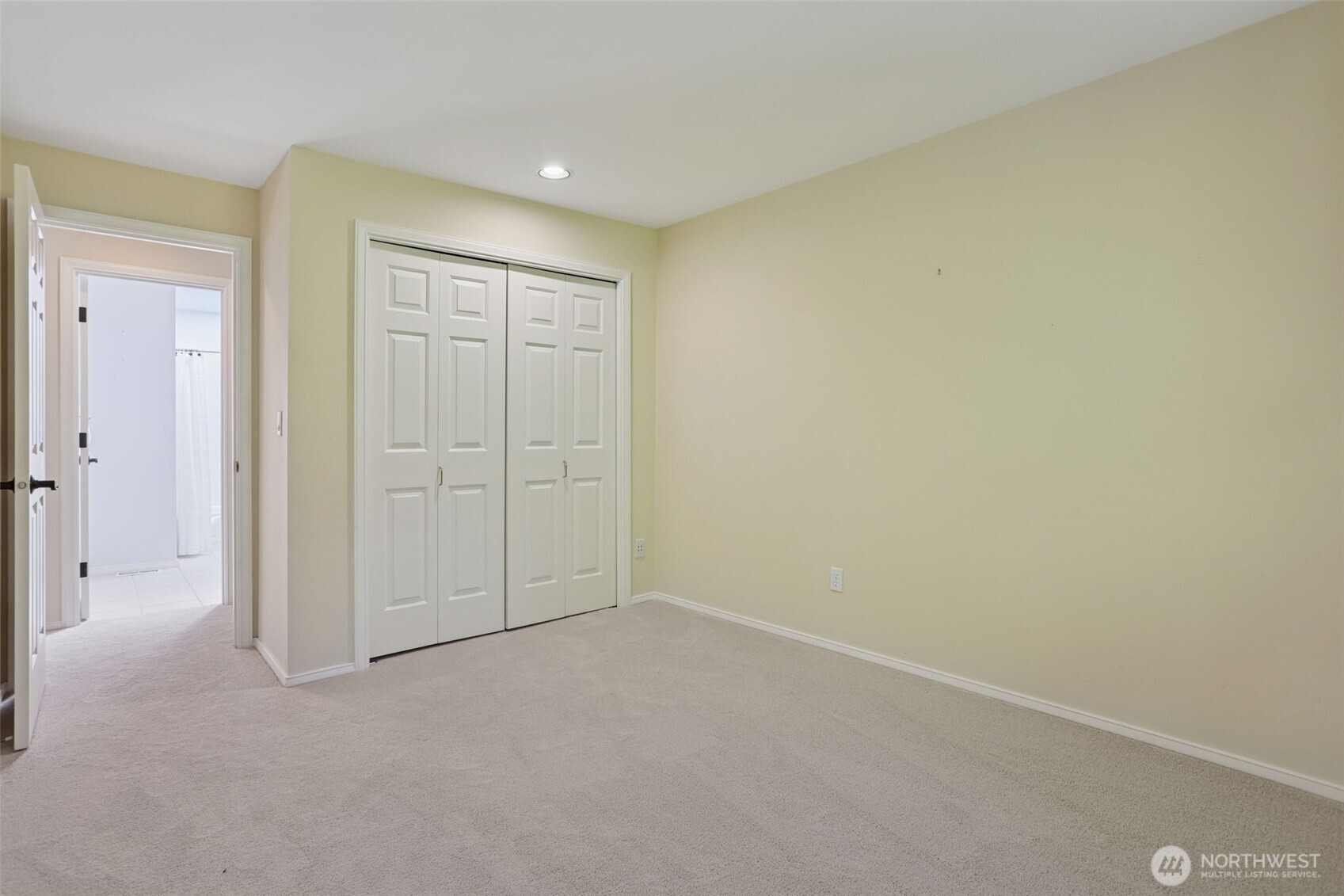 10406 NE 151st Place