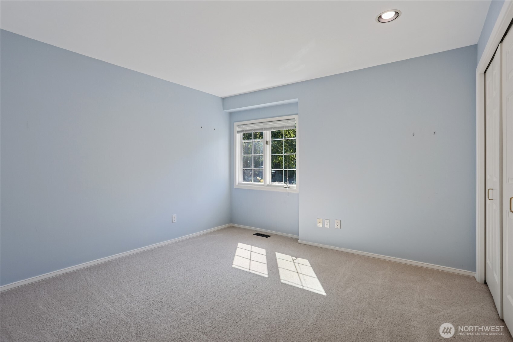 10406 NE 151st Place