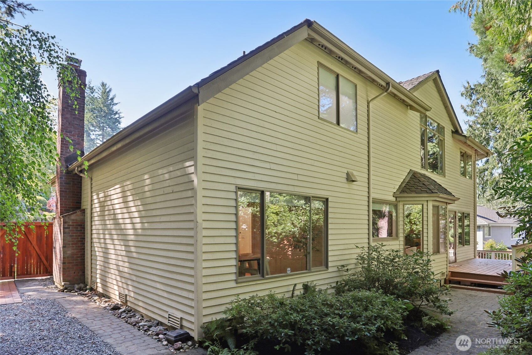 10406 NE 151st Place