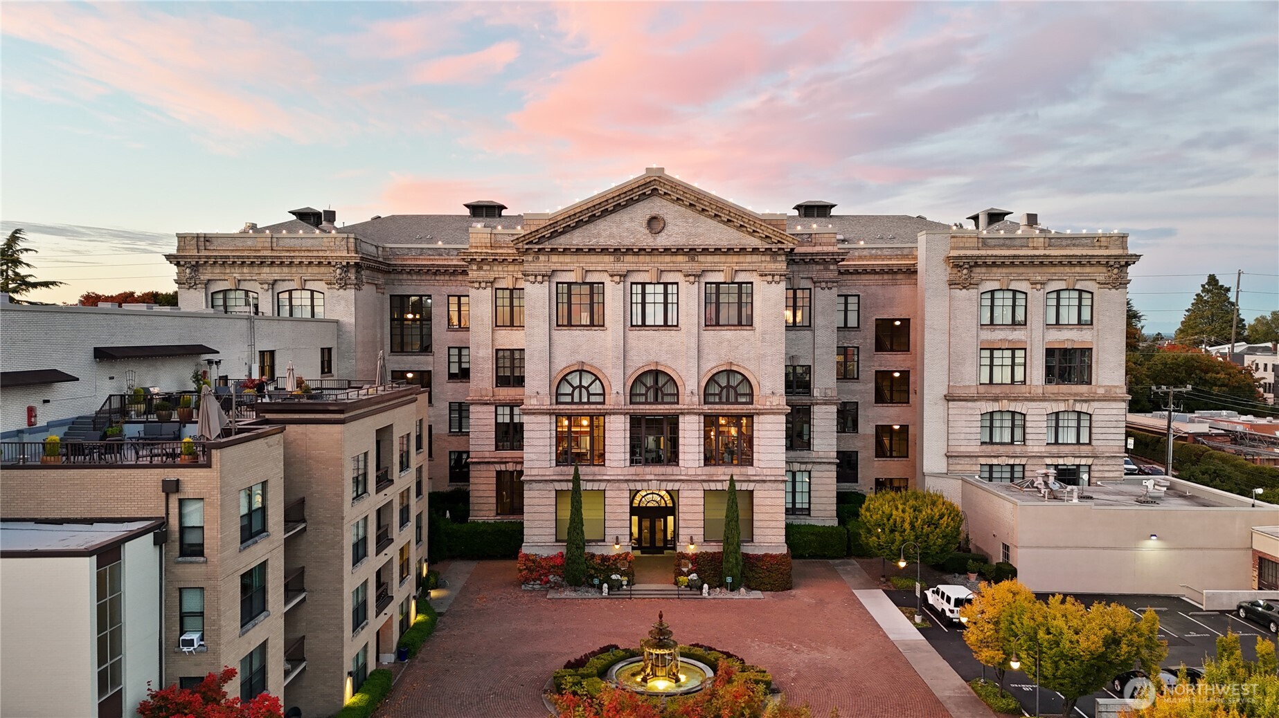 201 Galer Street Unit: 304