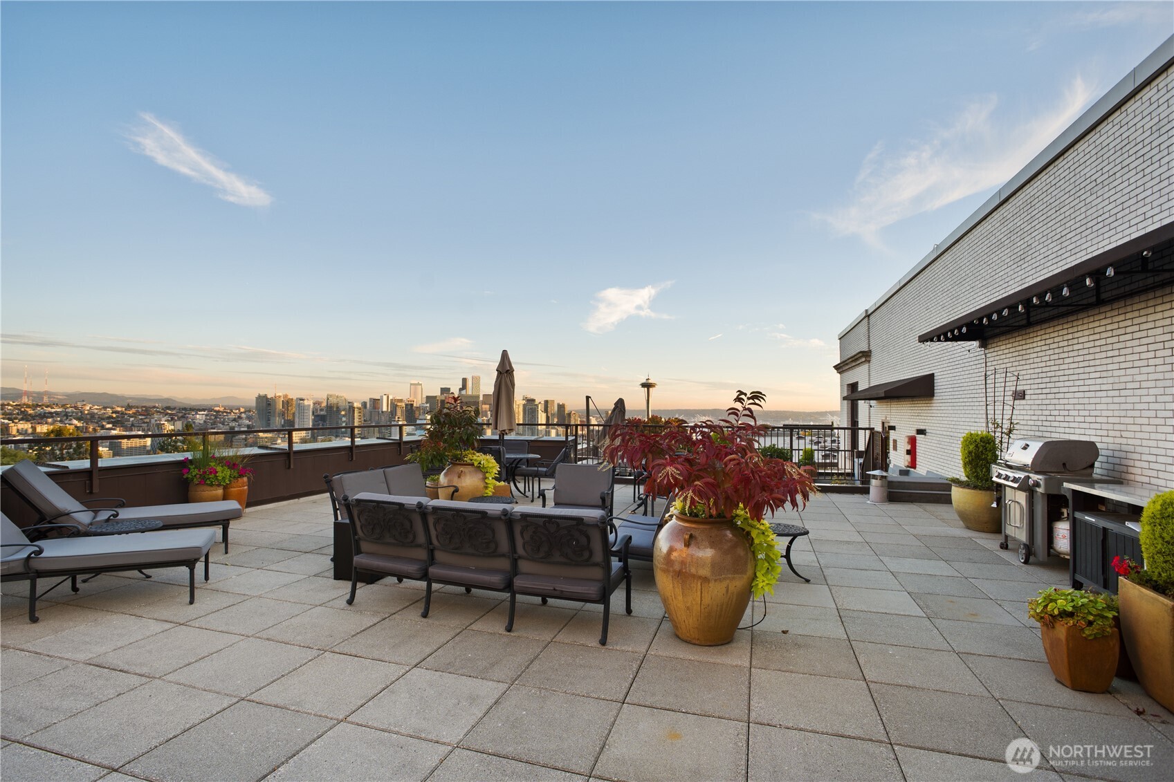 201 Galer Street Unit: 304