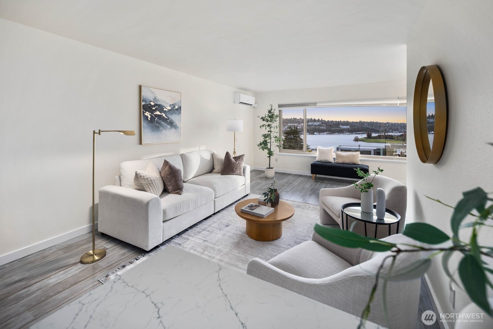 2703 Boylston Avenue E Unit: 302