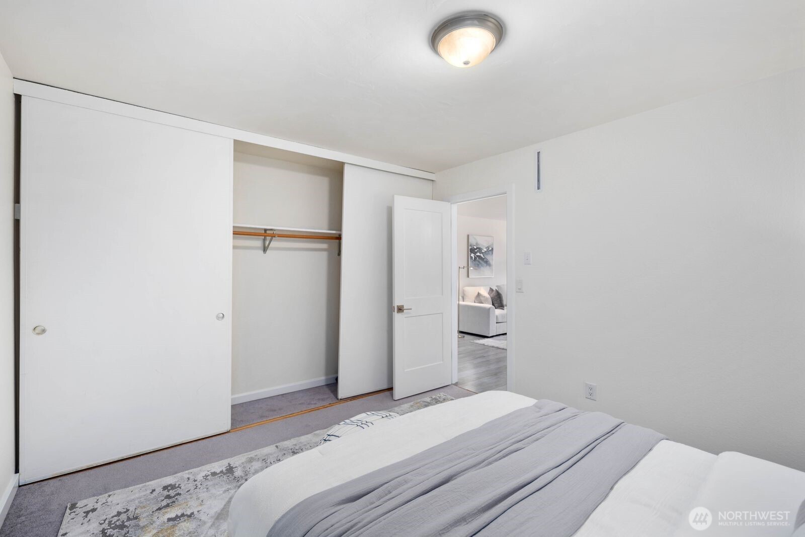 2703 Boylston Avenue E Unit: 302