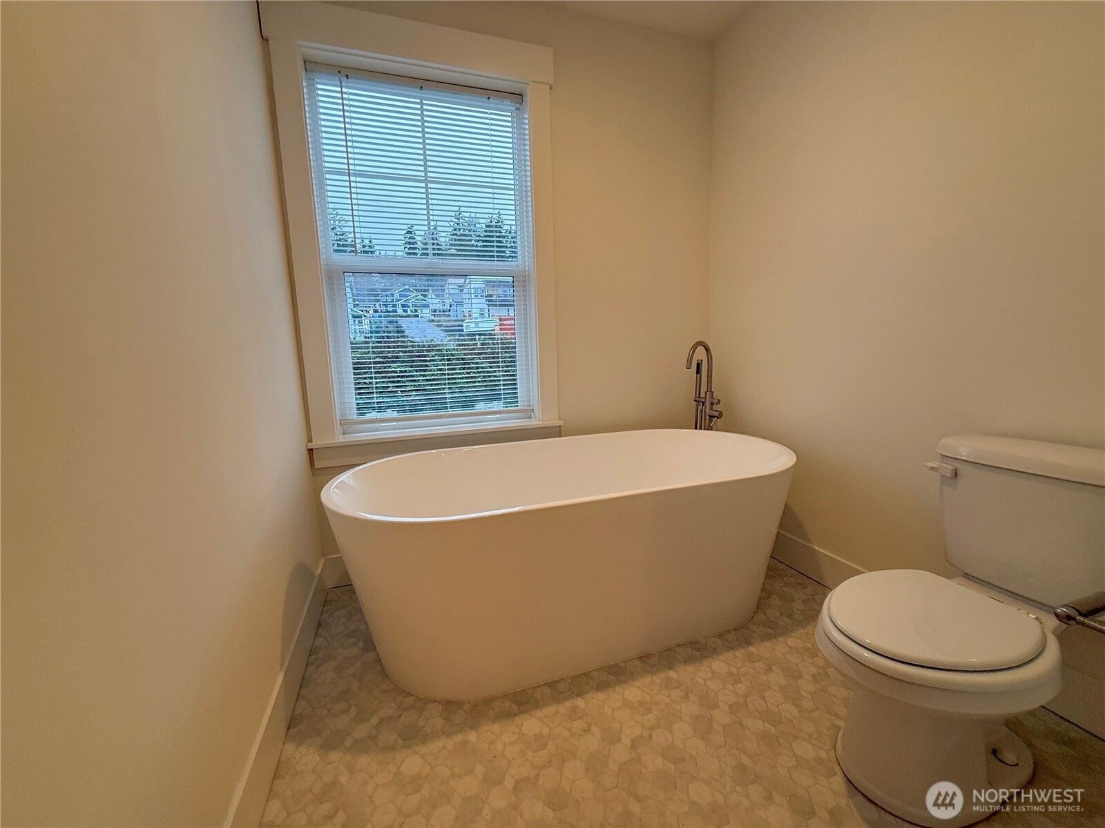 30 E Compass Lane Unit: A98524