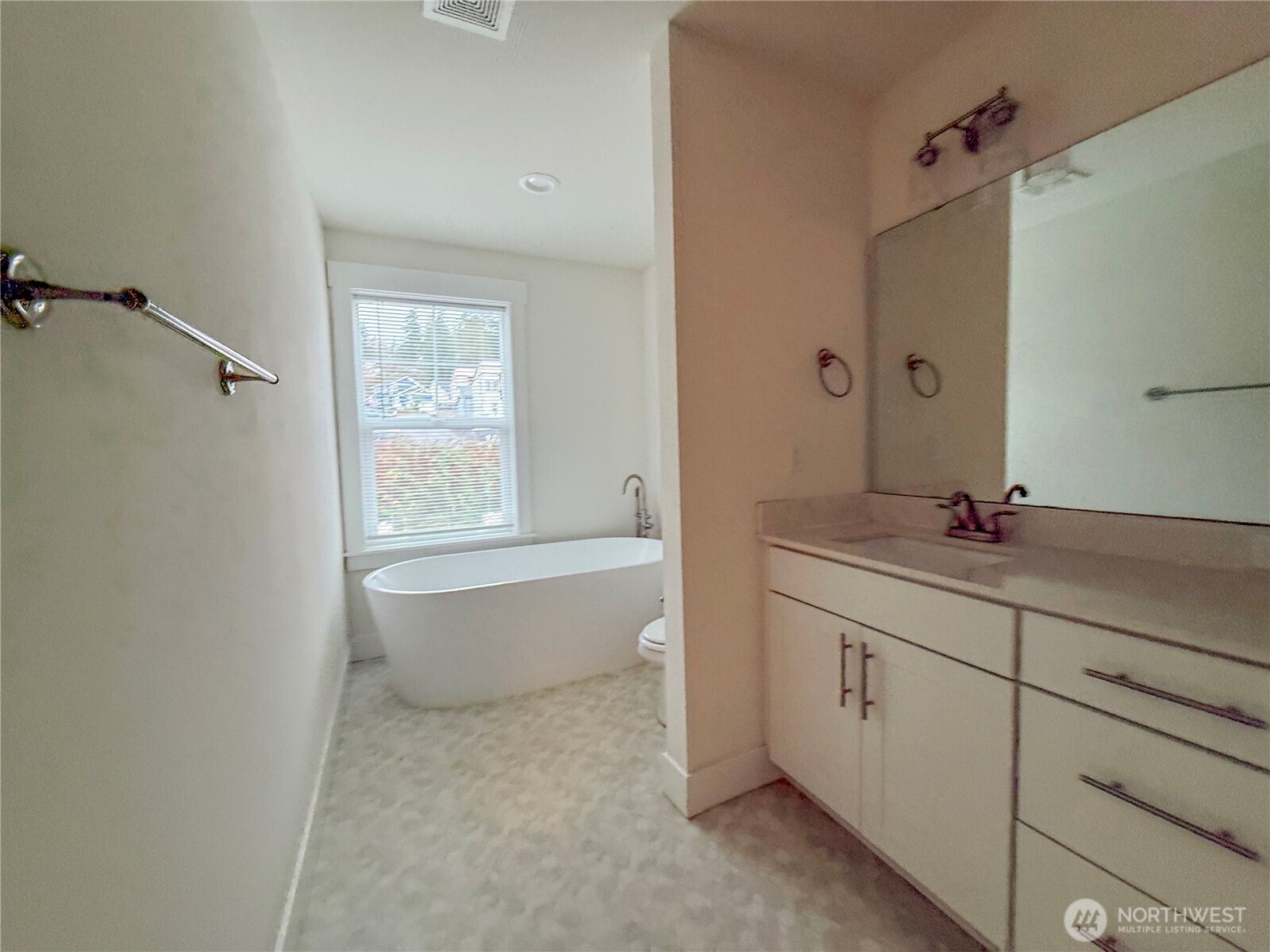 30 E Compass Lane Unit: A98524