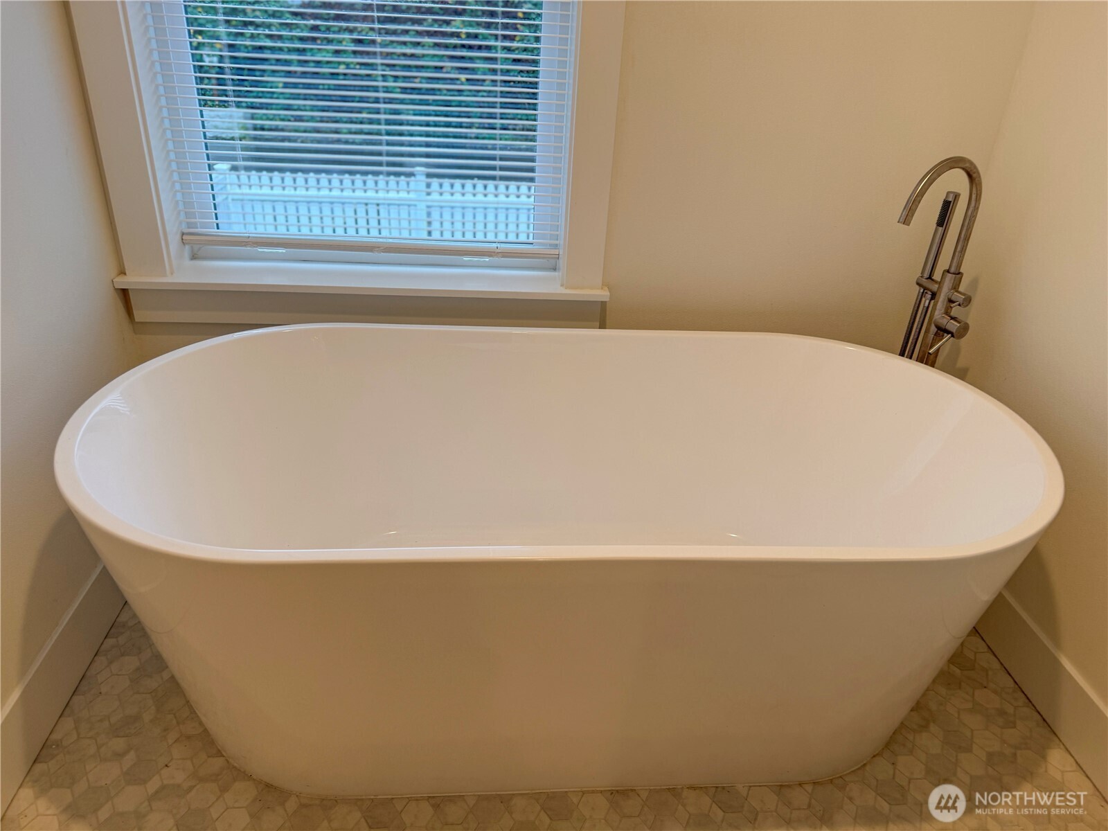 30 E Compass Lane Unit: A98524