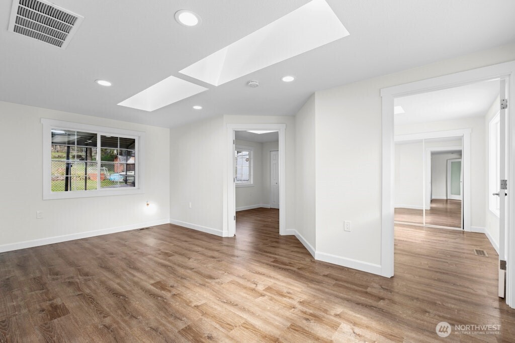 13708 10th Avenue S