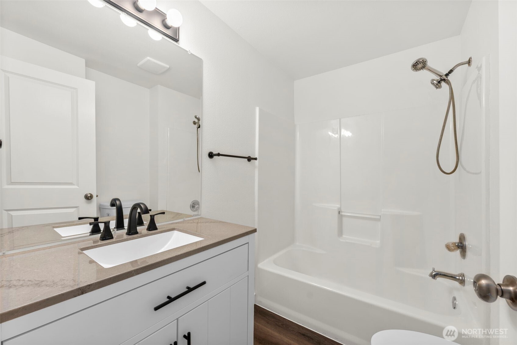 3939 10th Street SE Unit: B3