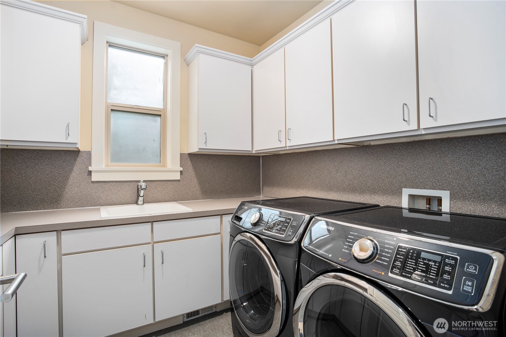 1540 Kirkland Avenue