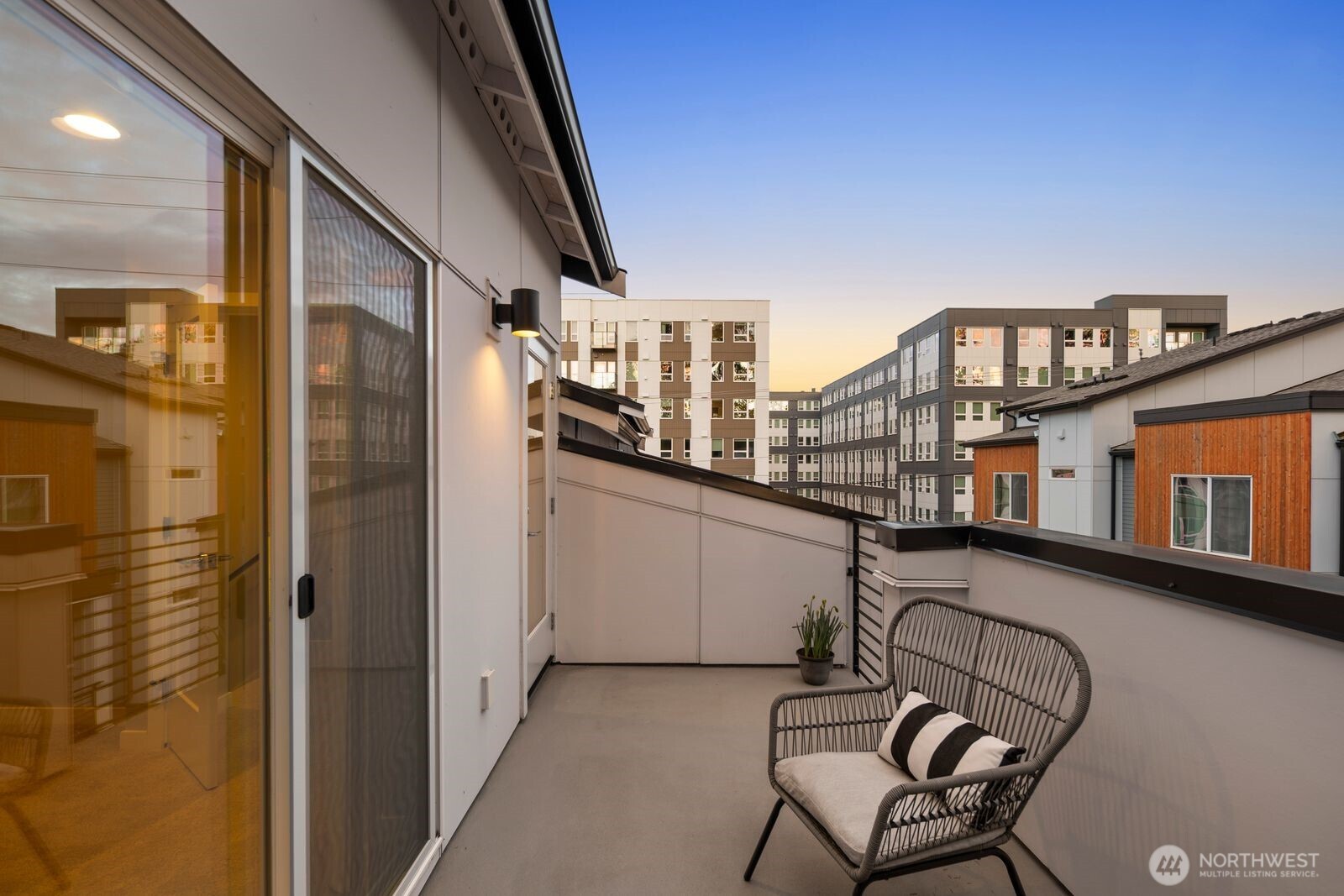 14517 1st Avenue NE Unit: D