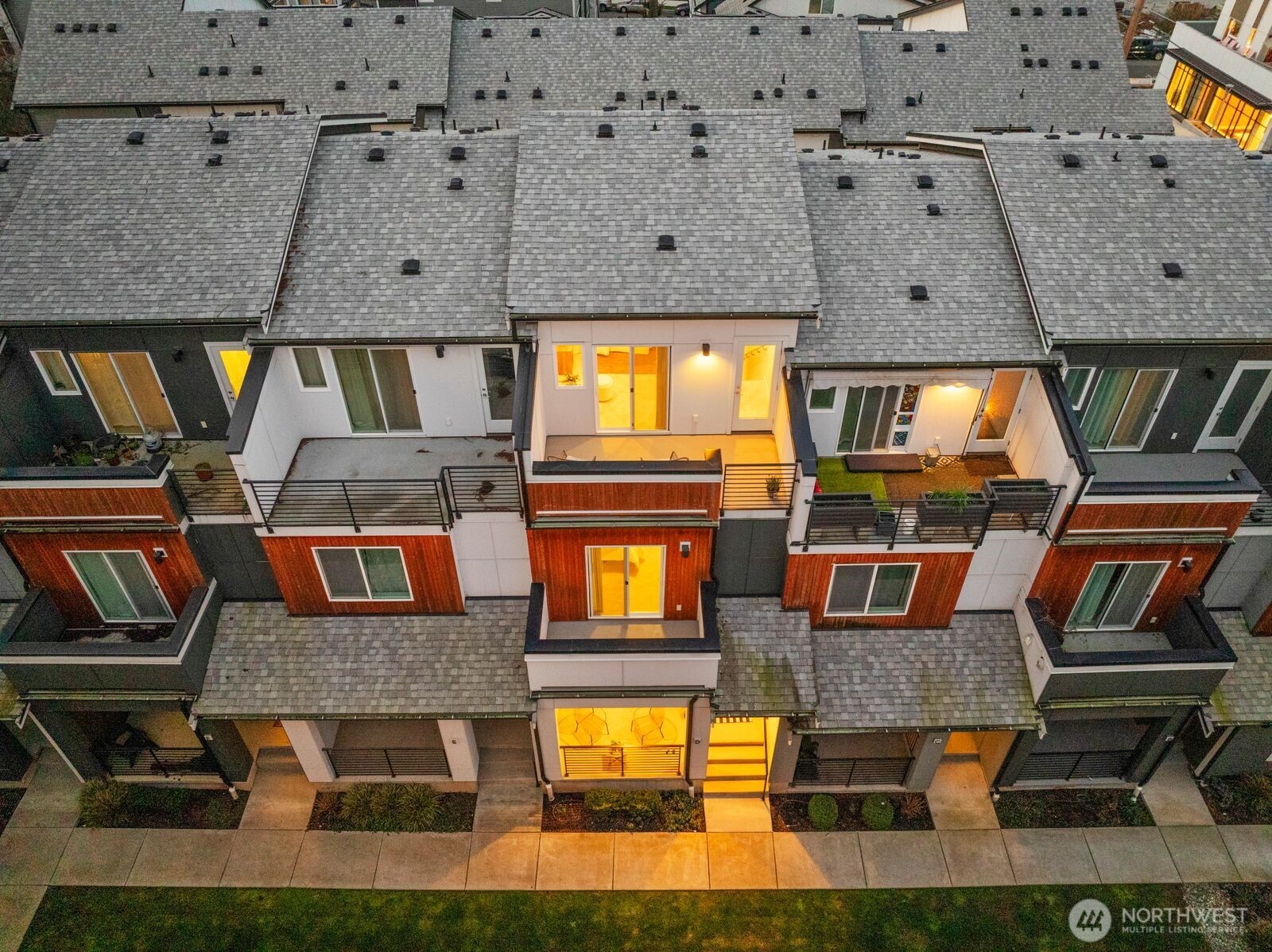 14517 1st Avenue NE Unit: D