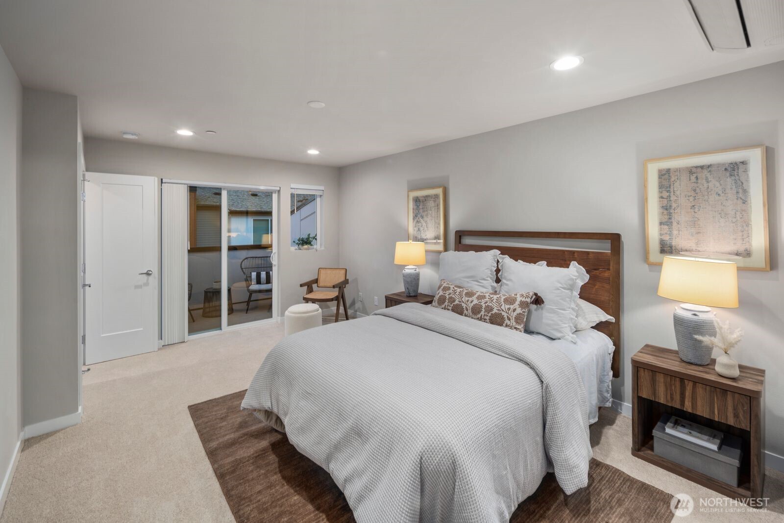 14517 1st Avenue NE Unit: D