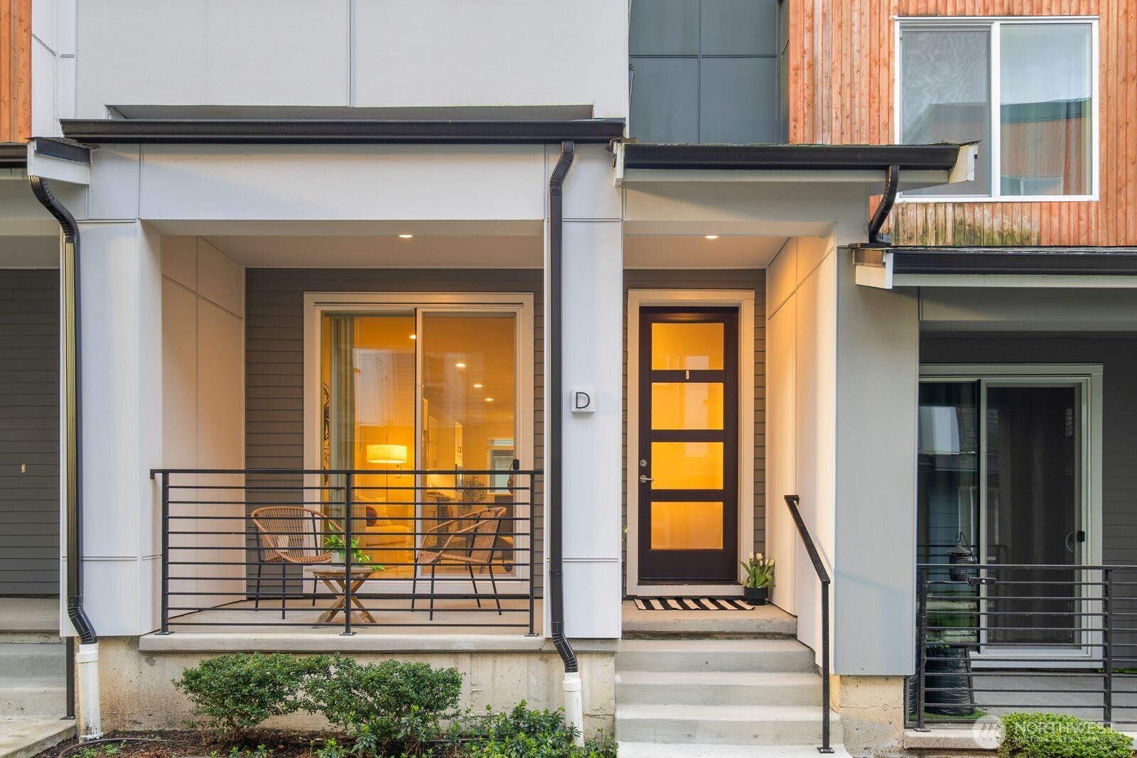 14517 1st Avenue NE Unit: D