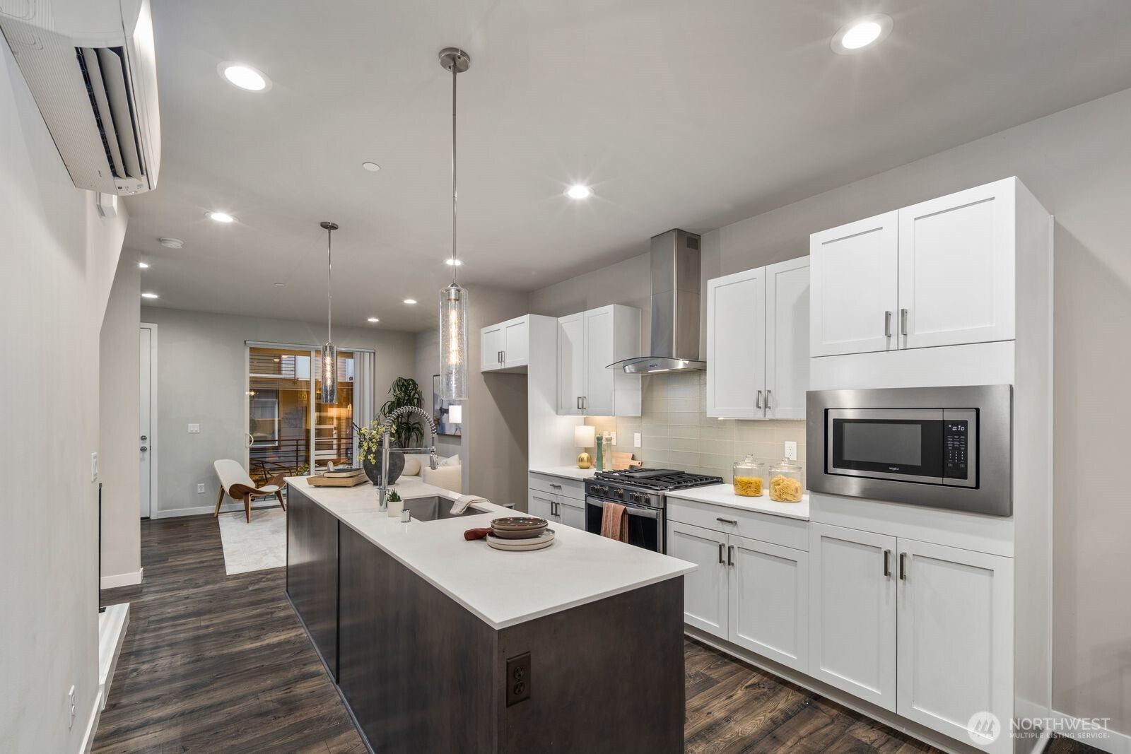 14517 1st Avenue NE Unit: D