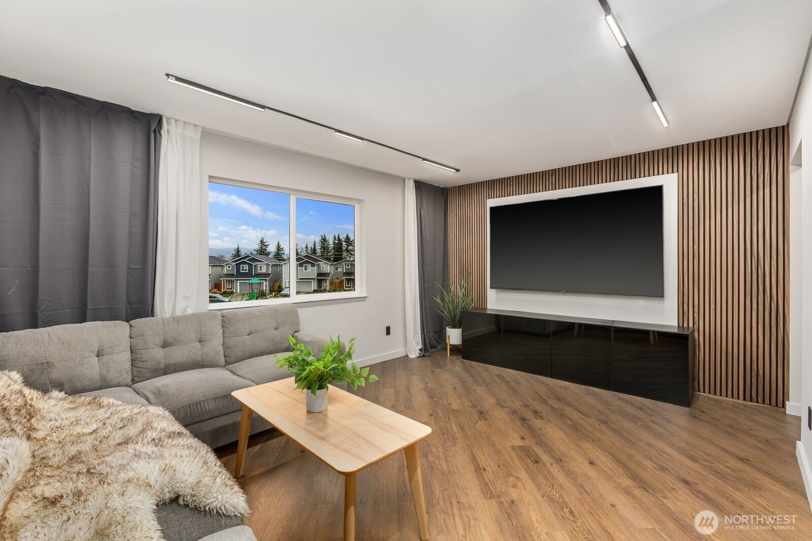 31129 Cobble Hill Drive SE