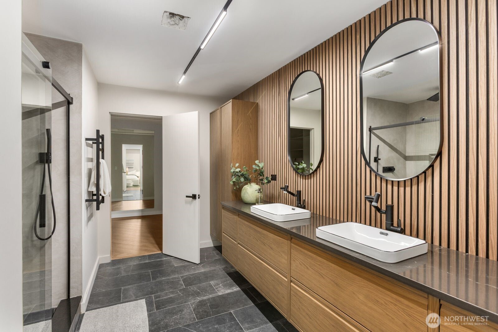 31129 Cobble Hill Drive SE