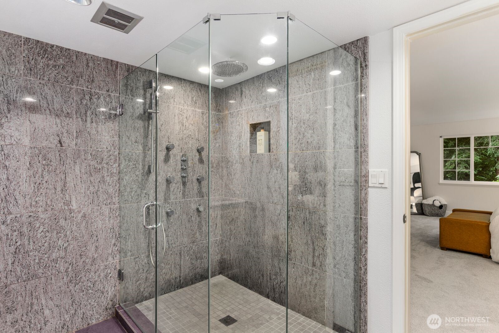 18505 NE 26th Street