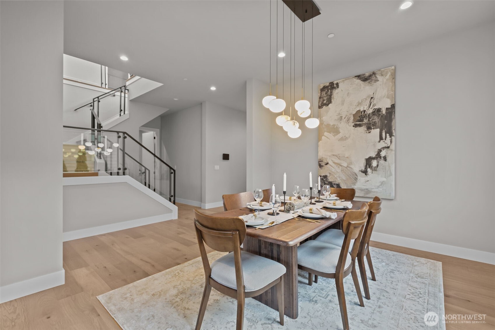 904 N 33rd Place