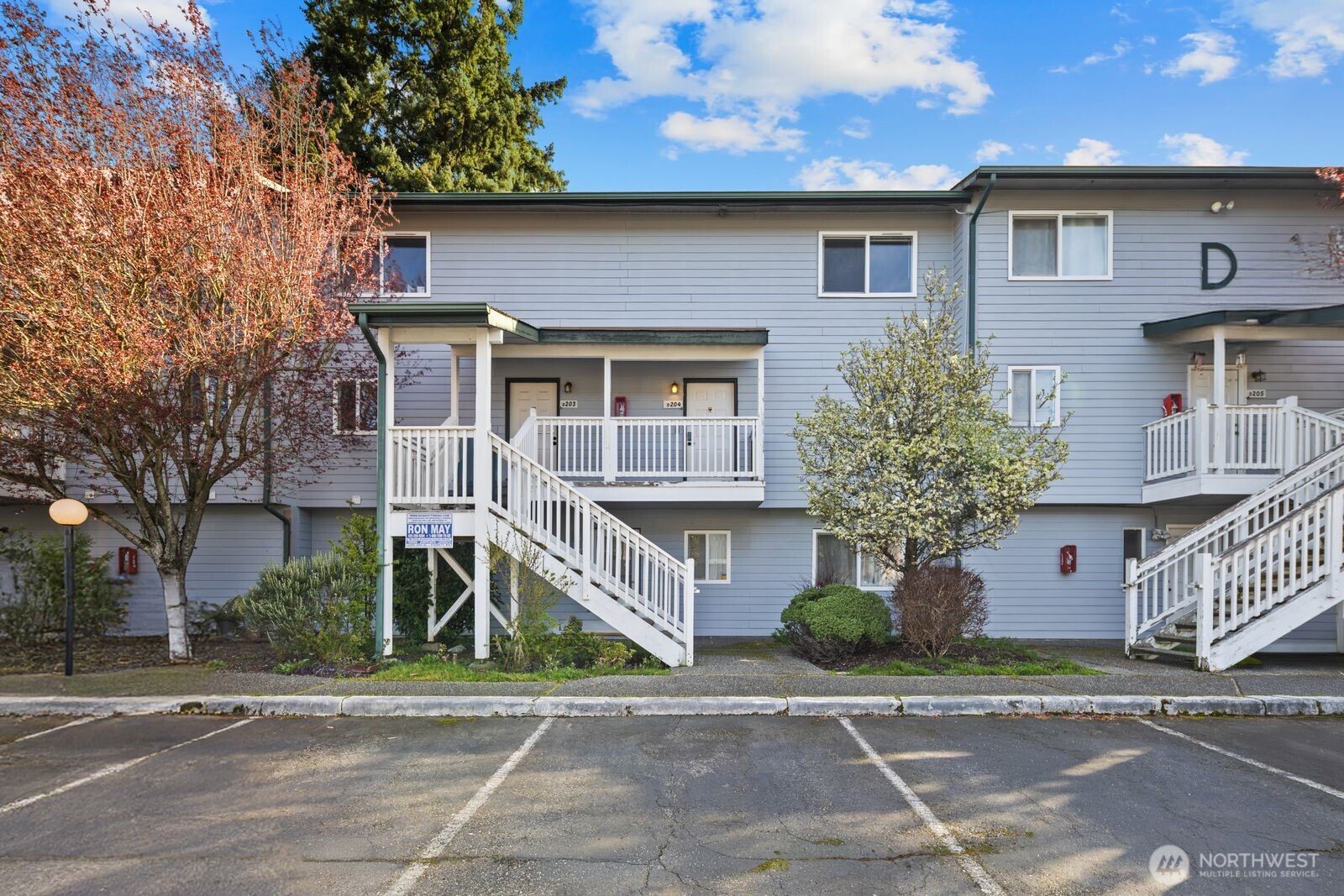 8823 Holly Drive Unit: D204