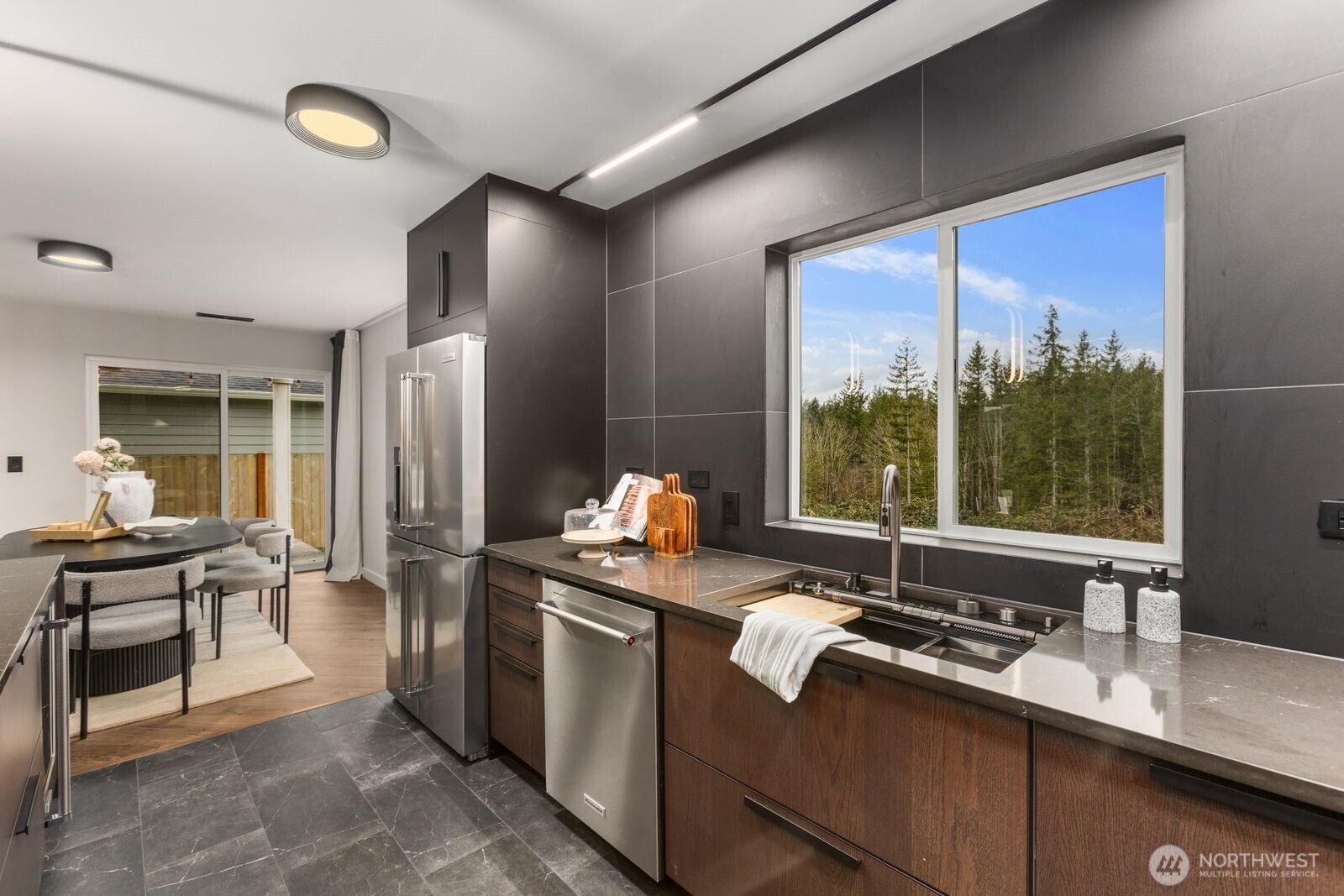 31129 Cobble Hill Drive SE