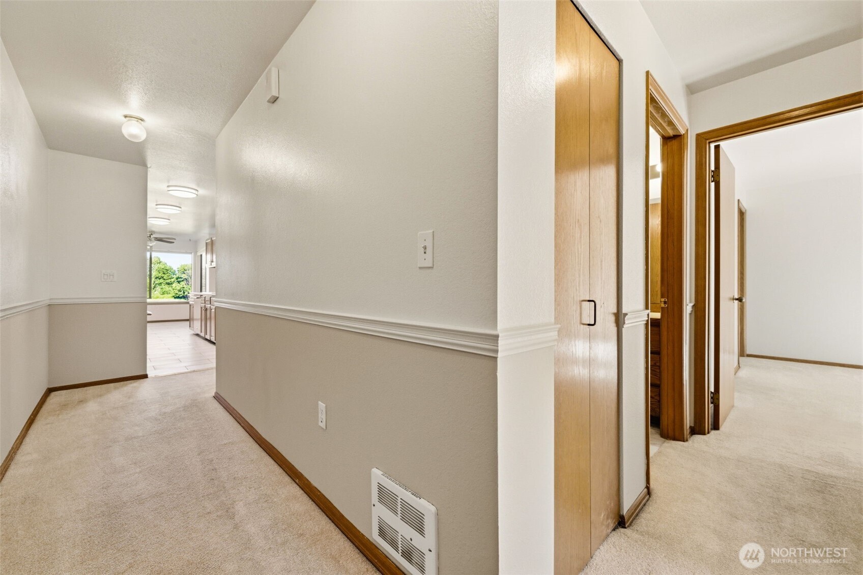 101 Pine Ave Unit: 105