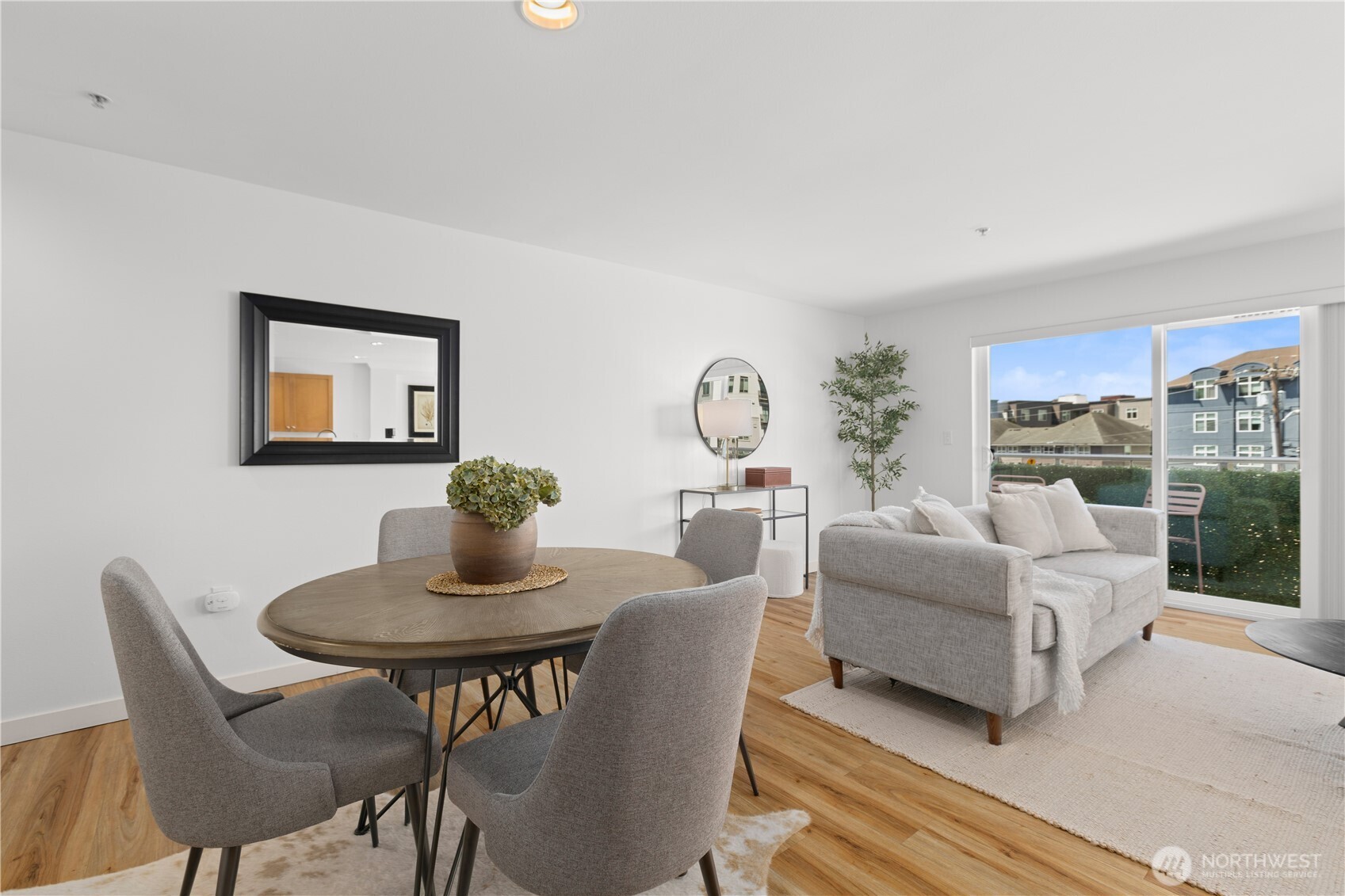 11920 98th Avenue NE Unit: 211