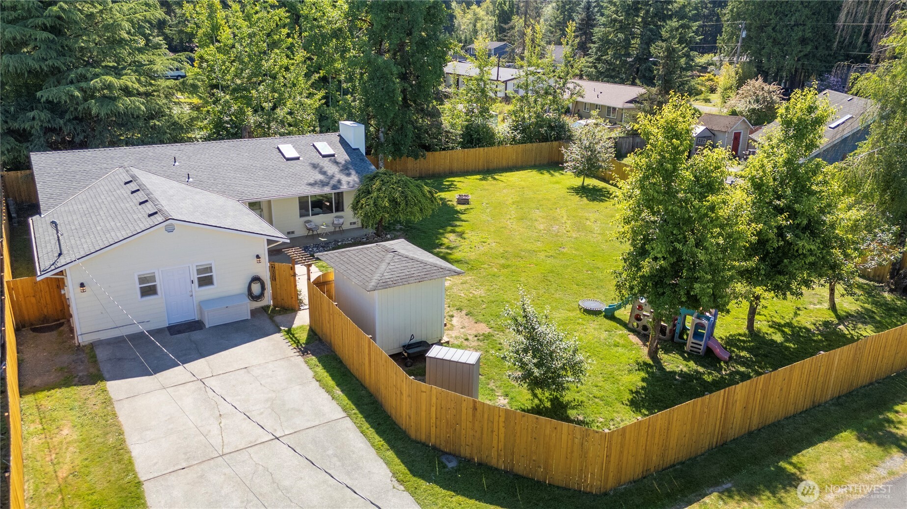 6113 148th Avenue NE