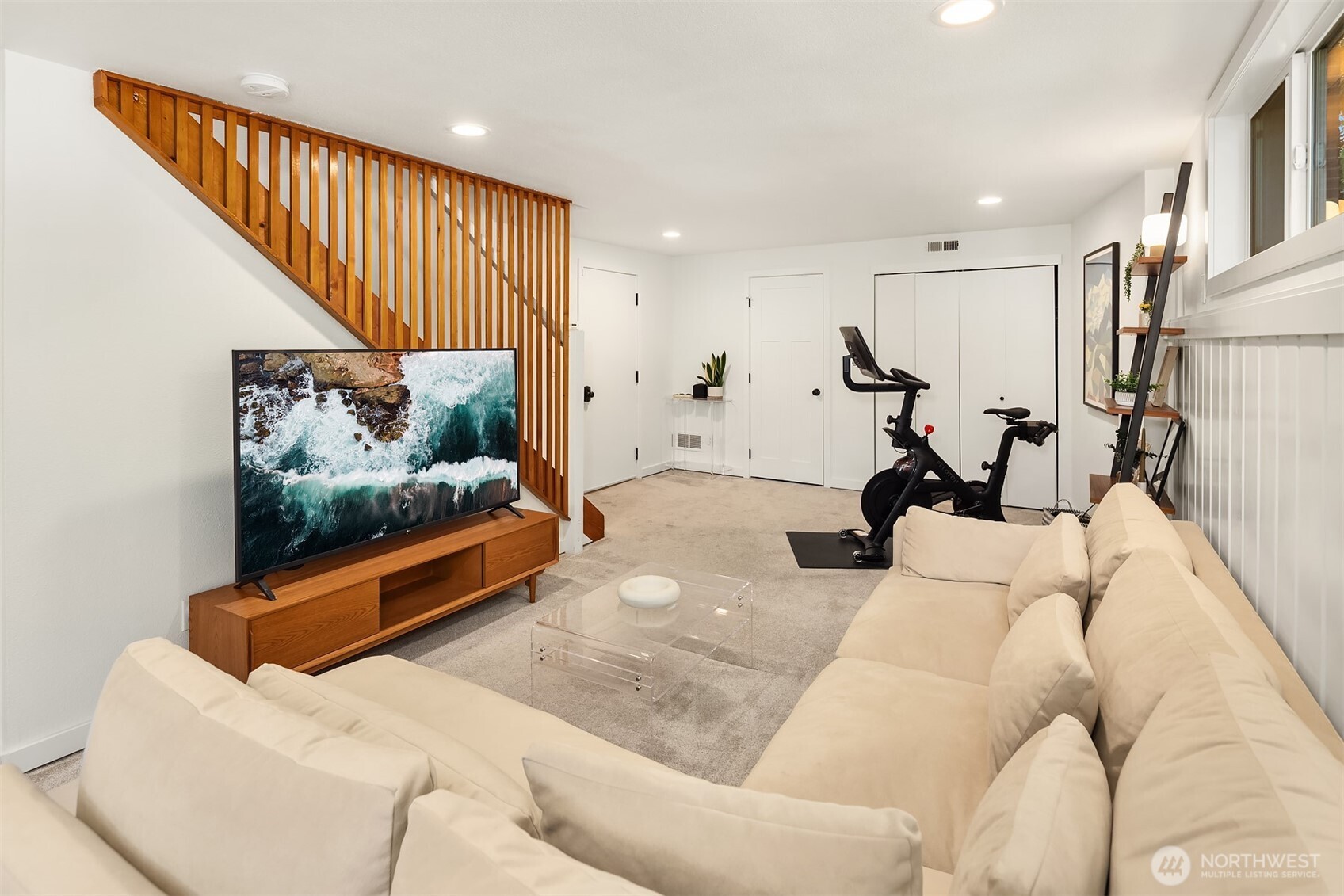 2502 NE 68th Street