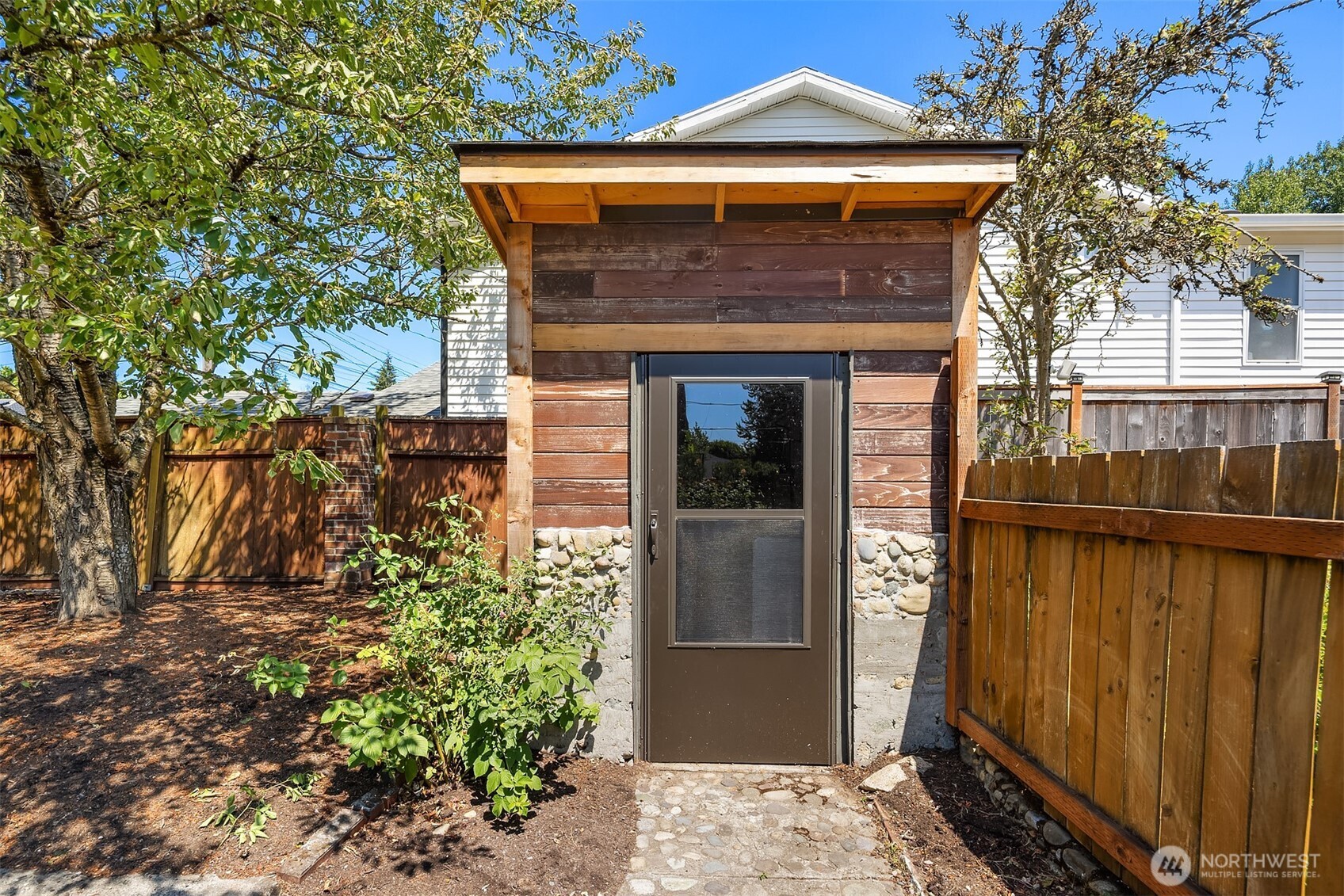 2502 NE 68th Street