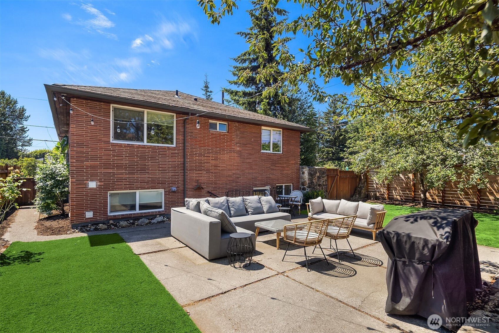 2502 NE 68th Street