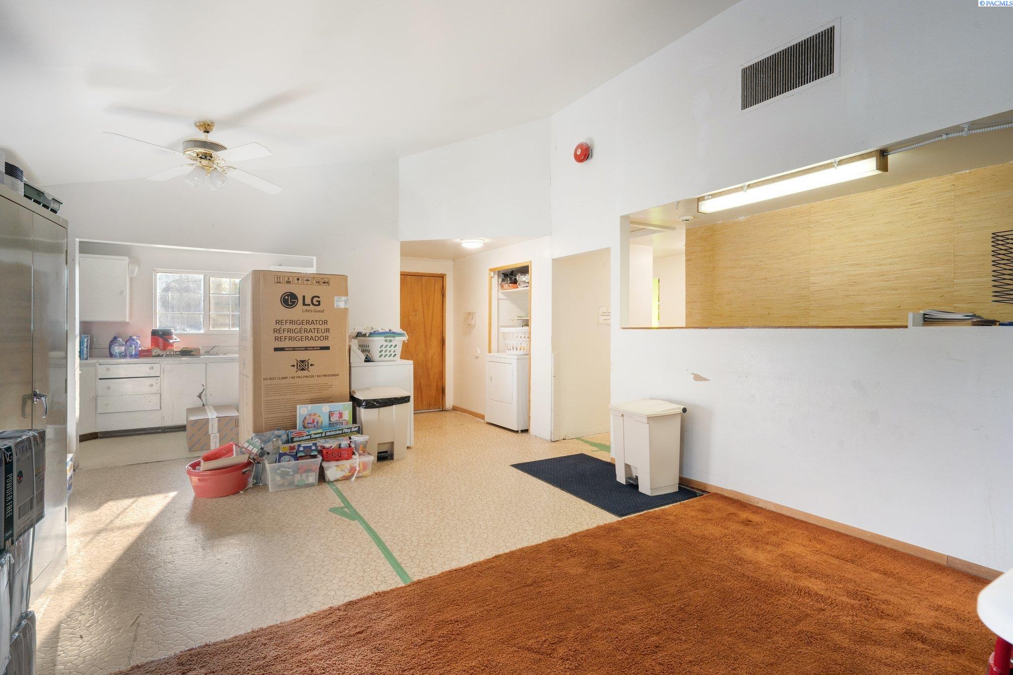 814 Comstock Street Unit: Business and 3 Bed Apartment