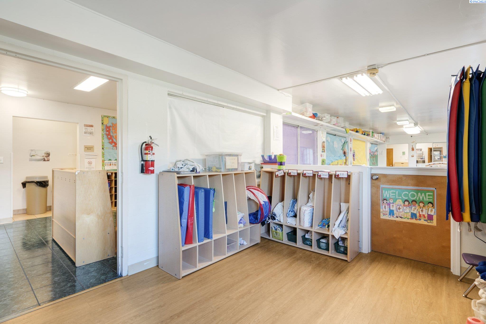 814 Comstock Street Unit: Business and 3 Bed Apartment