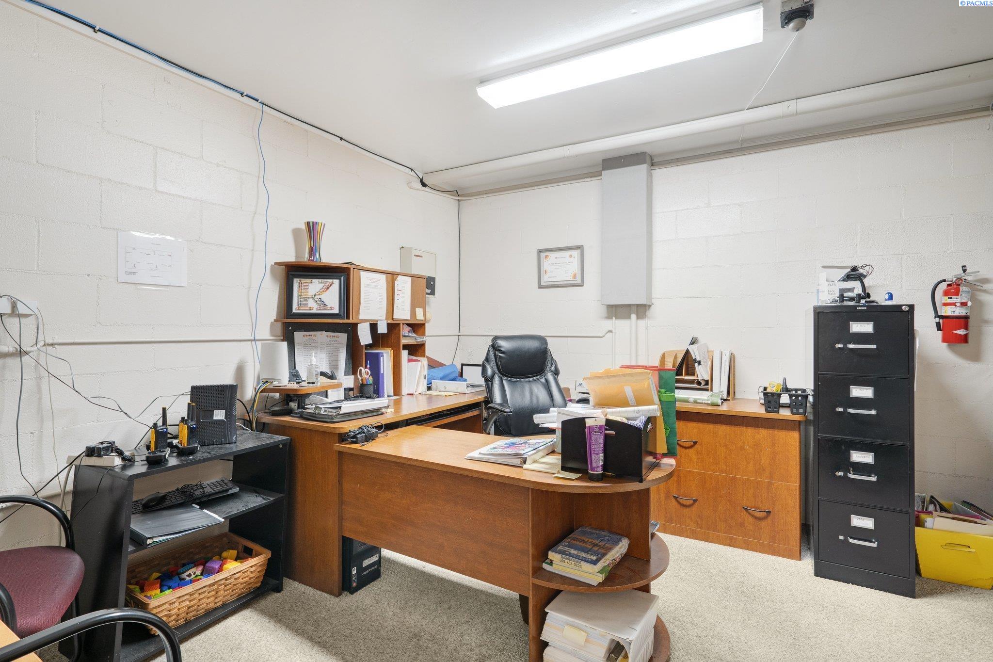 814 Comstock Street Unit: Business and 3 Bed Apartment