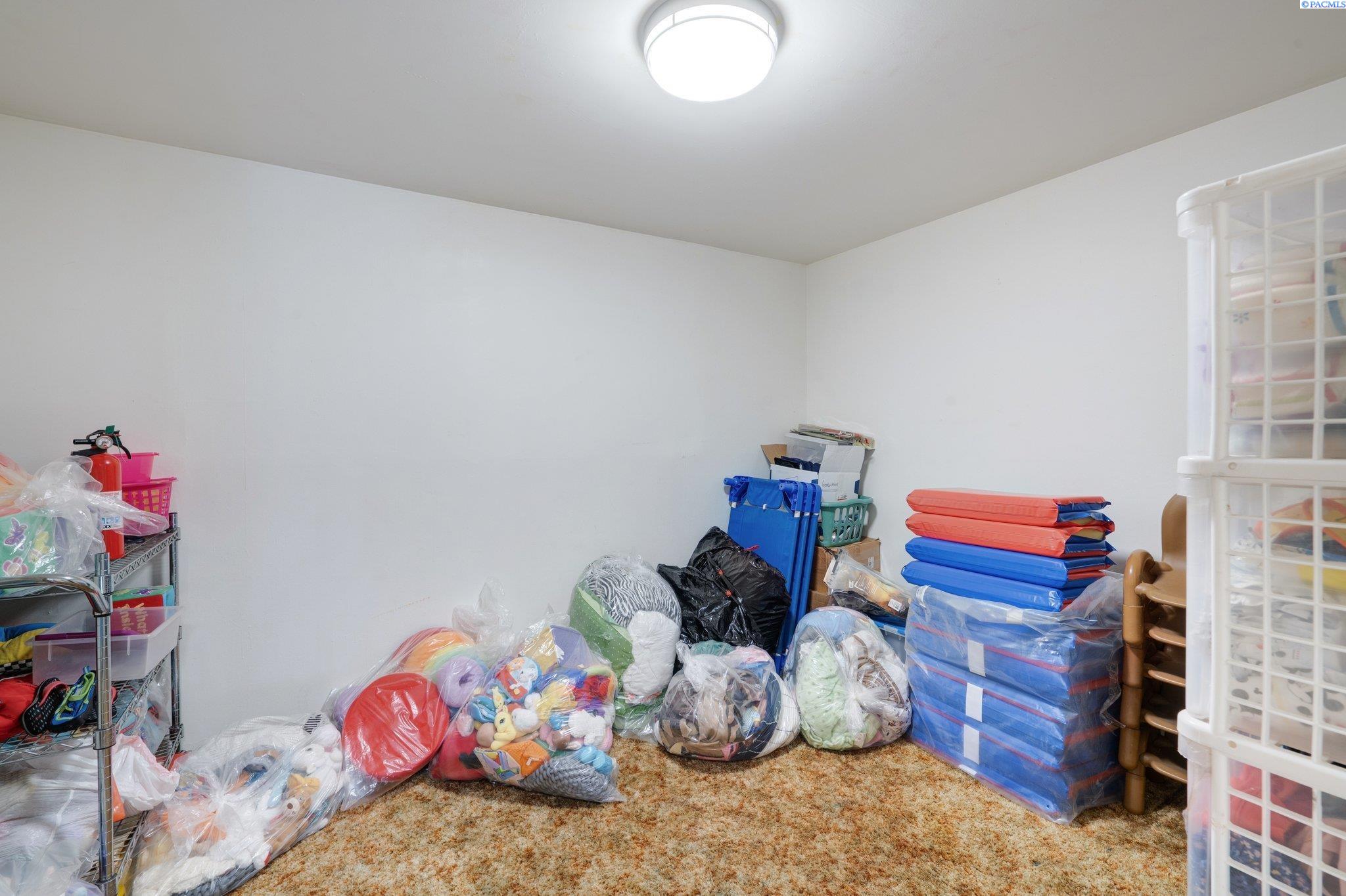 814 Comstock Street Unit: Business and 3 Bed Apartment
