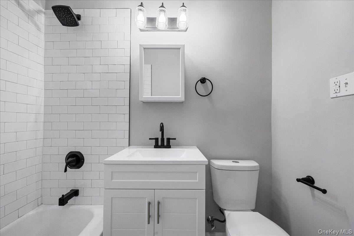 245 Rumsey Road Unit: 2G