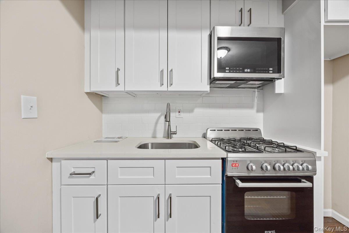 2630 Kingsbridge Terrace Unit: 4C