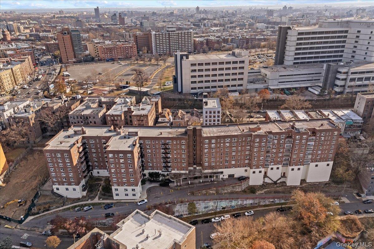 2630 Kingsbridge Terrace Unit: 4C