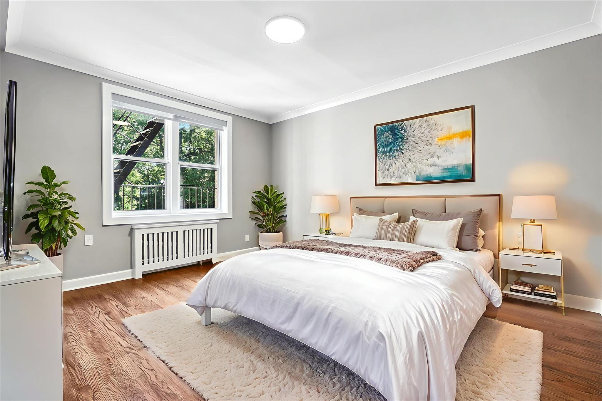 1133 Midland Avenue Unit: 4L