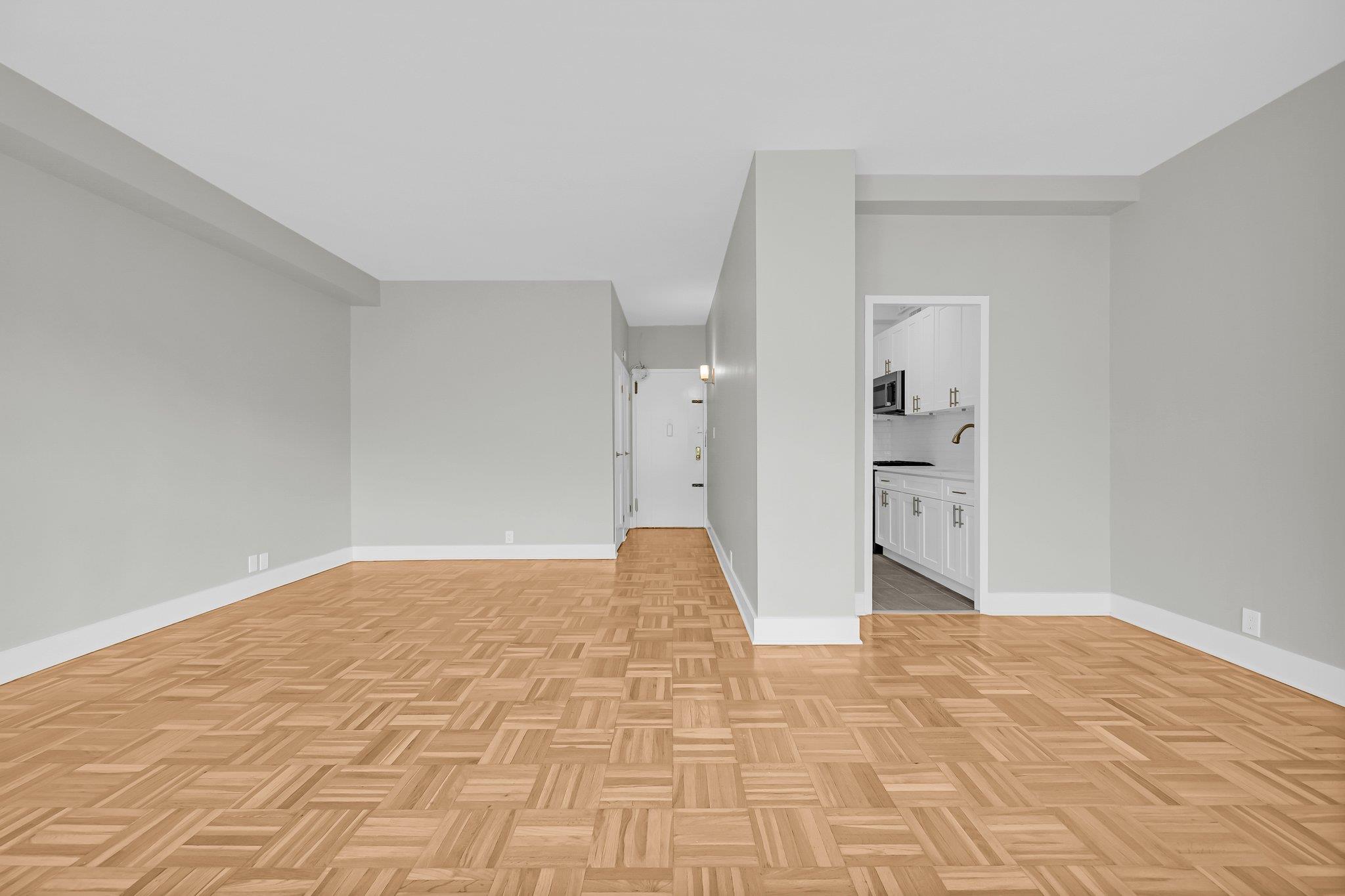 9 Fordham Hill Oval Unit: 3C