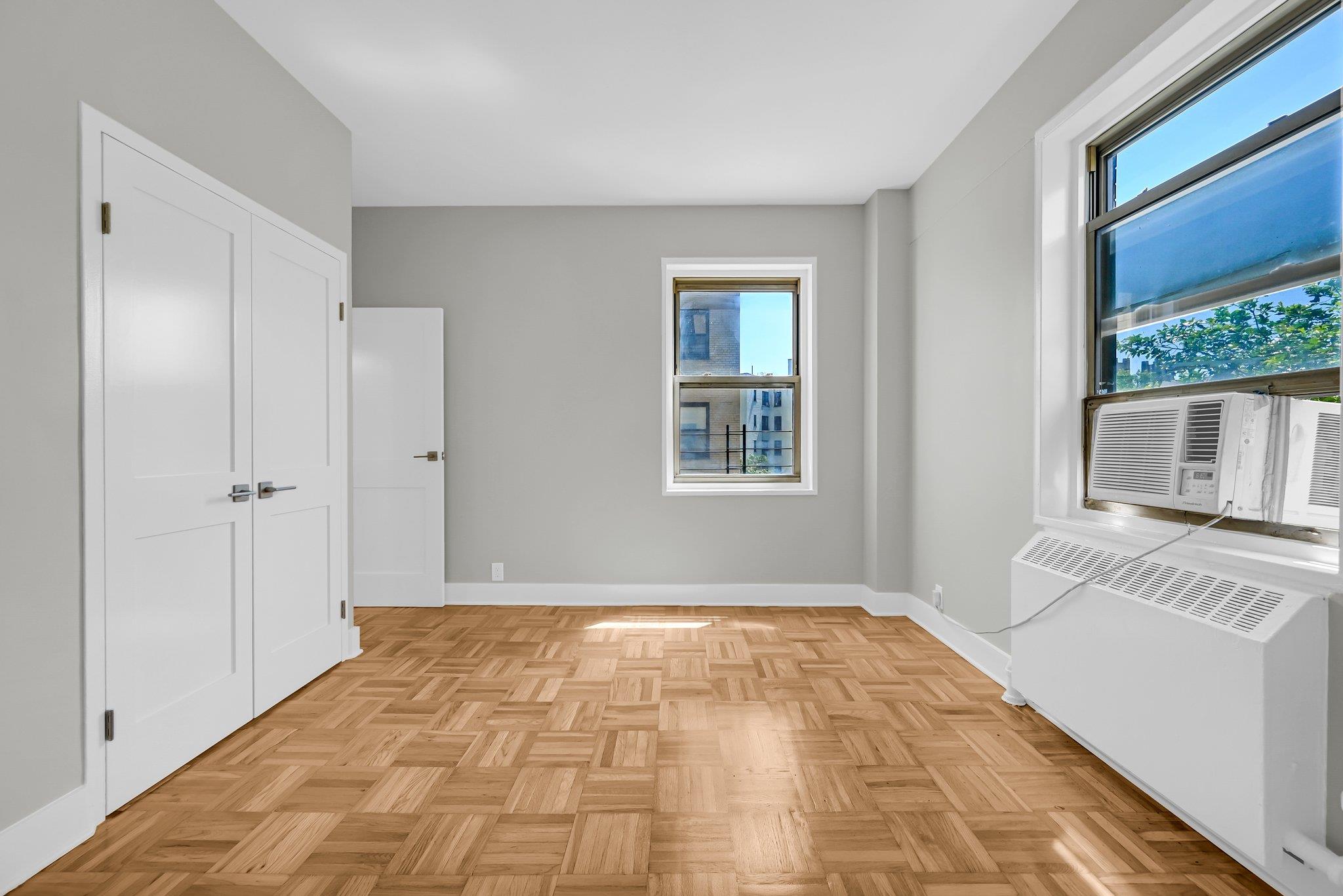 9 Fordham Hill Oval Unit: 3C