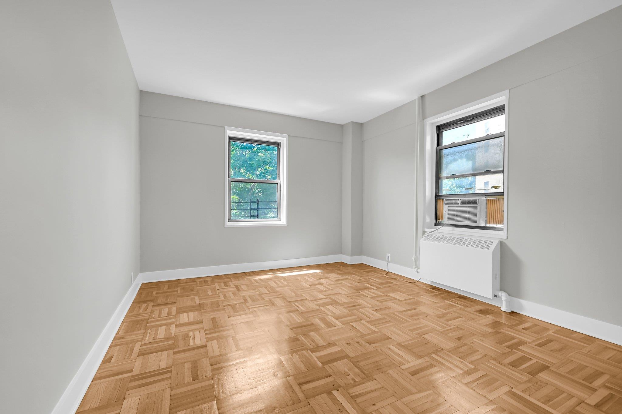 9 Fordham Hill Oval Unit: 3C