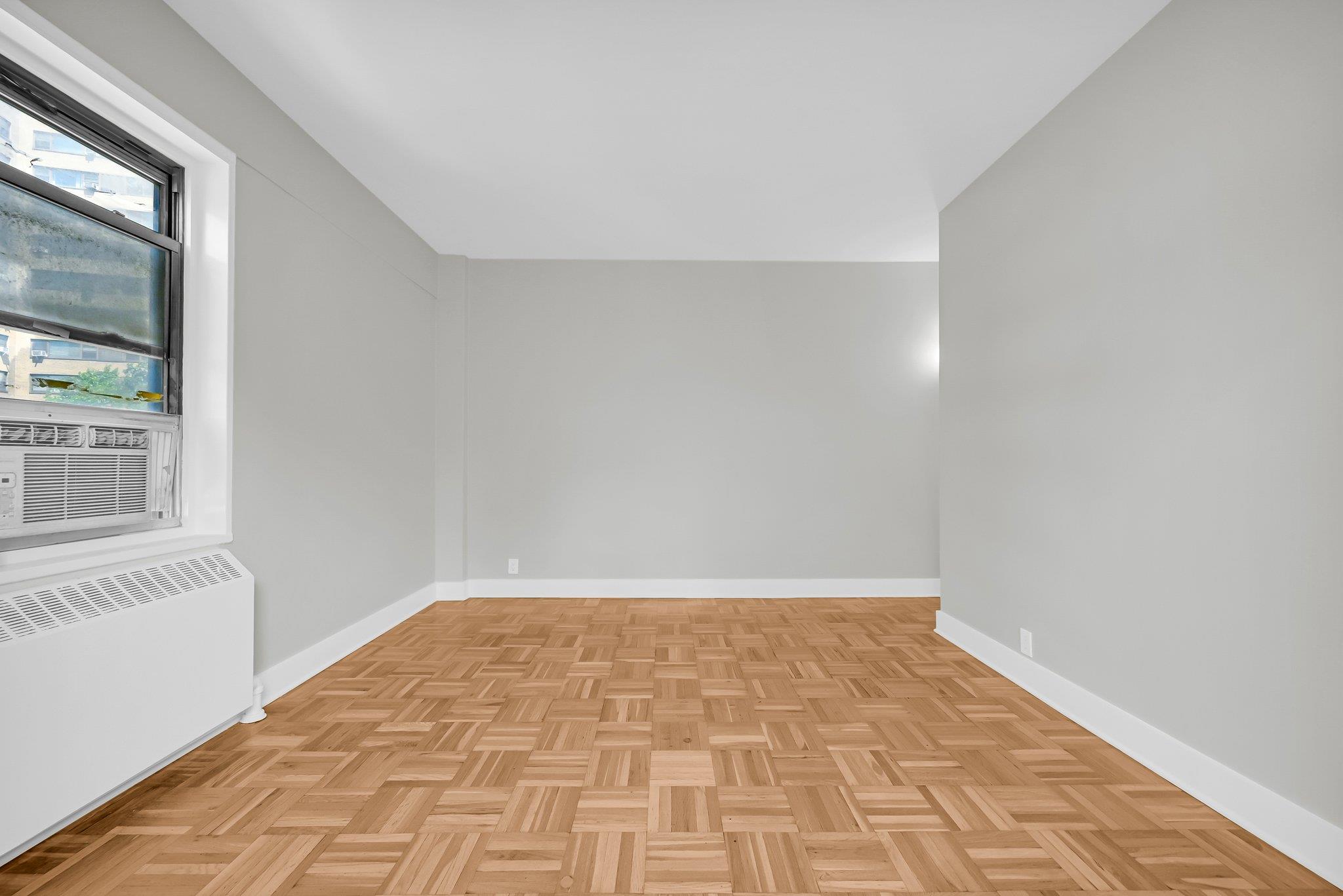 9 Fordham Hill Oval Unit: 3C