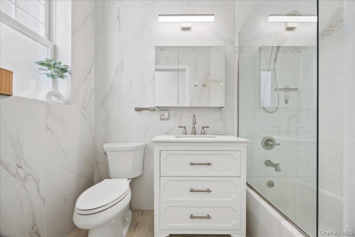 27 Locust Avenue Unit: 4N